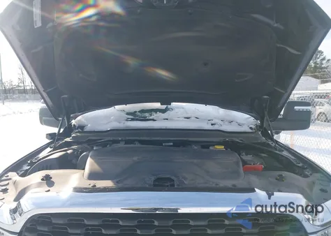 2024 Ram 2500 Big Horn 4X4 6'4 Box z USA, uszkodzony, nr VIN 3C6UR5DL7RG297812